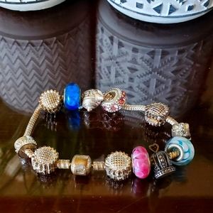 Flower charm bracelet